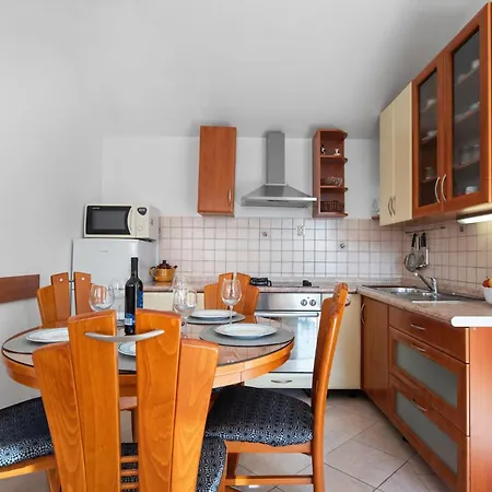 Apartment Andrijana *