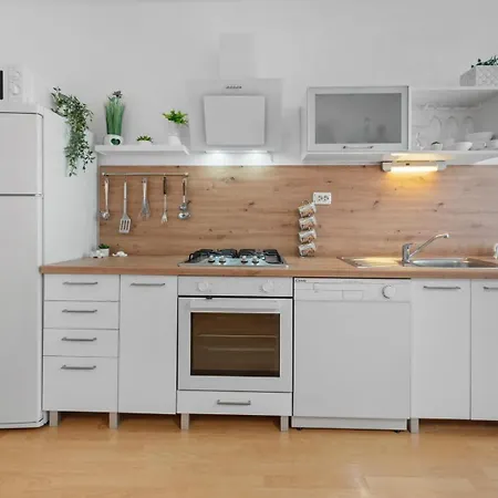 Andrijana Apartment *